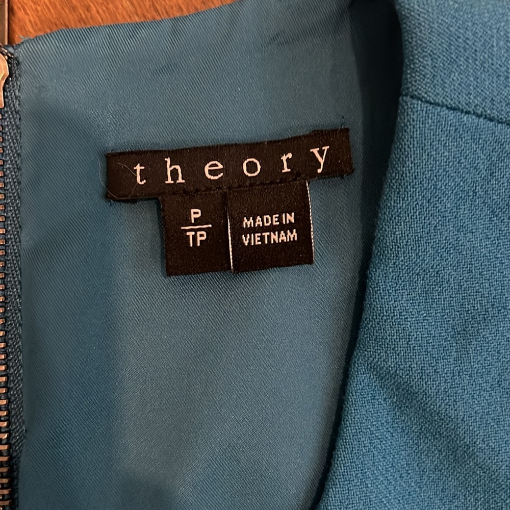 Theory Yuranda Top - Picture 4 of 5